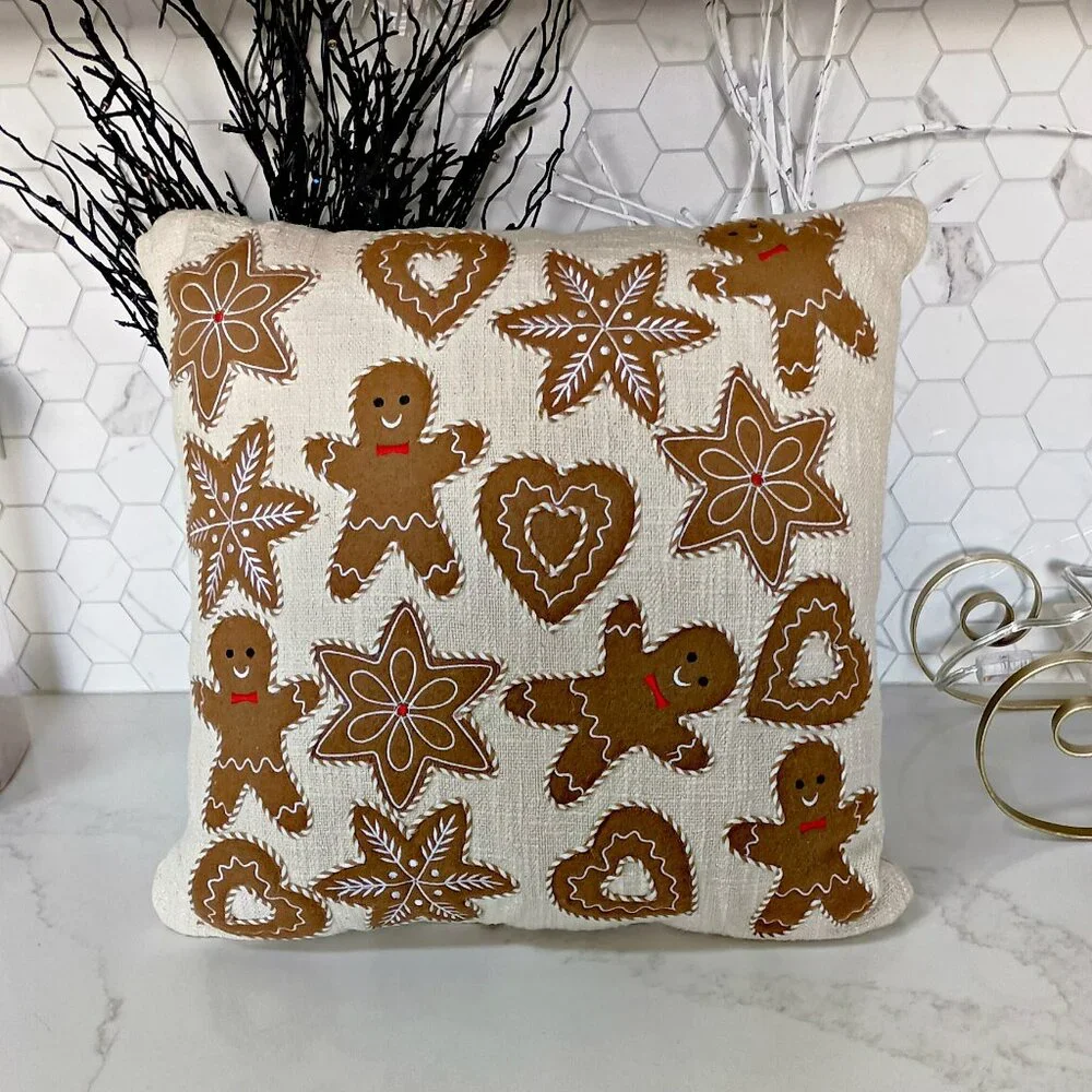 NEW! GINGERBREAD MAN & STARS HEARTS ACCENT 18